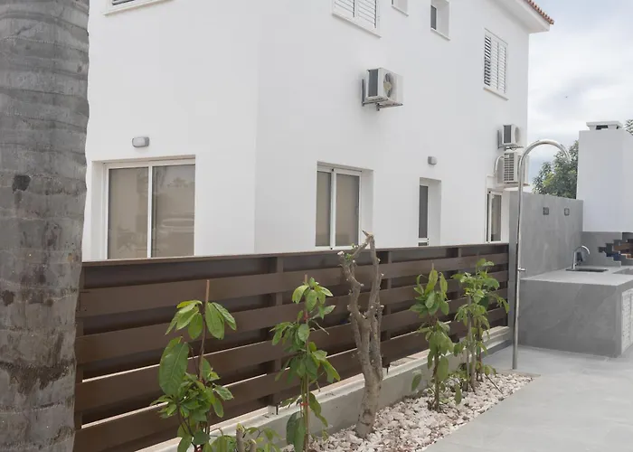 Evelmar Villa